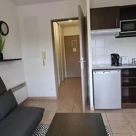 B210 Appartement Disneyland Paris Parking Et Wifi Montévrain Exterior photo